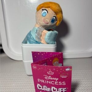 Disney Princess Cutie Cuff Plush - Blue and Tan